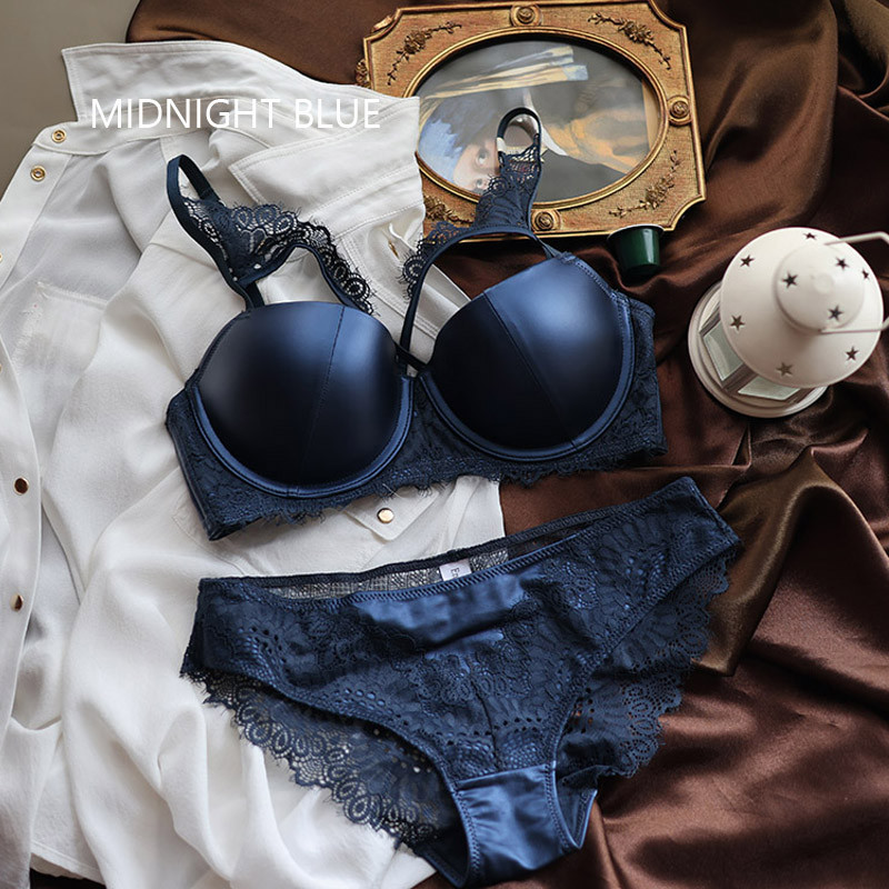 Europsko američko kožno seksi žensko donje rublje Glatki tanki debeli komplet grudnjaka Crveno Crno Push Up donje rublje Izdubljeno donje rublje s C košaricom