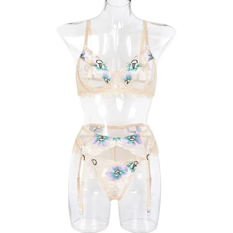 Augstas klases mežģīņu zeķes trīsdaļīgas ādas tonī izšūtas raksta krūštura komplekts seksīgas krūštura biksītes liela izmēra apakšveļa