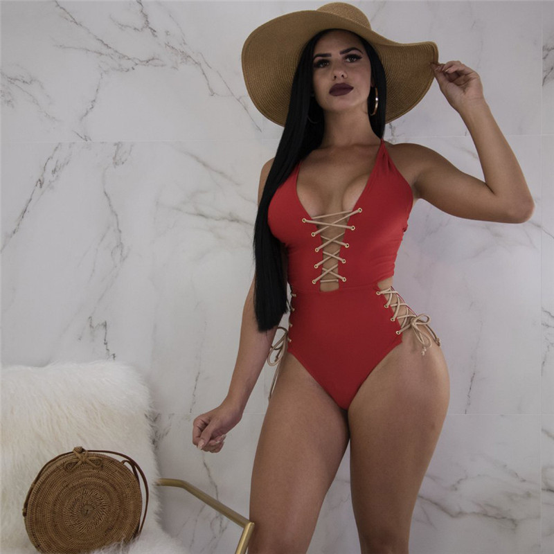 Seksikad seljata ristpitsitud mustad bodi naiste sügava V-kaelusega elegantsed varrukateta õõnsad suvised rannarõivad.