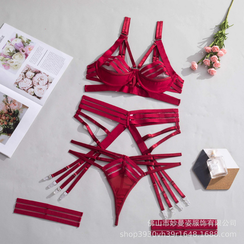 MeiKeDai Moda Lenjerie de corp sexy Sutien cu sârmă pentru femei noi Perspectivă goală Lenjerie erotică Jartieră Tanga Set din trei piese