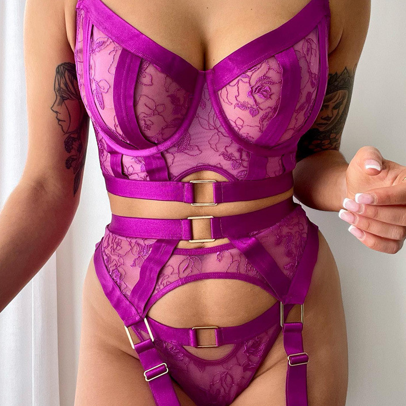 Ellolace Lenjerie fină Fancy Dantela 3 piese Costum de lux Lenjerie de corp sexy pentru femei Corp mov Set sutien și chiloți transparent