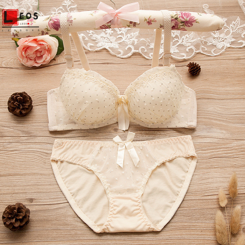 Set de lenjerie de corp din bumbac Maiden Costume de sutien floral din dantela pentru femei Cupa mica Studenti Lenjerie Baruri drăguțe Chiloți triunghi 2 buc ținute