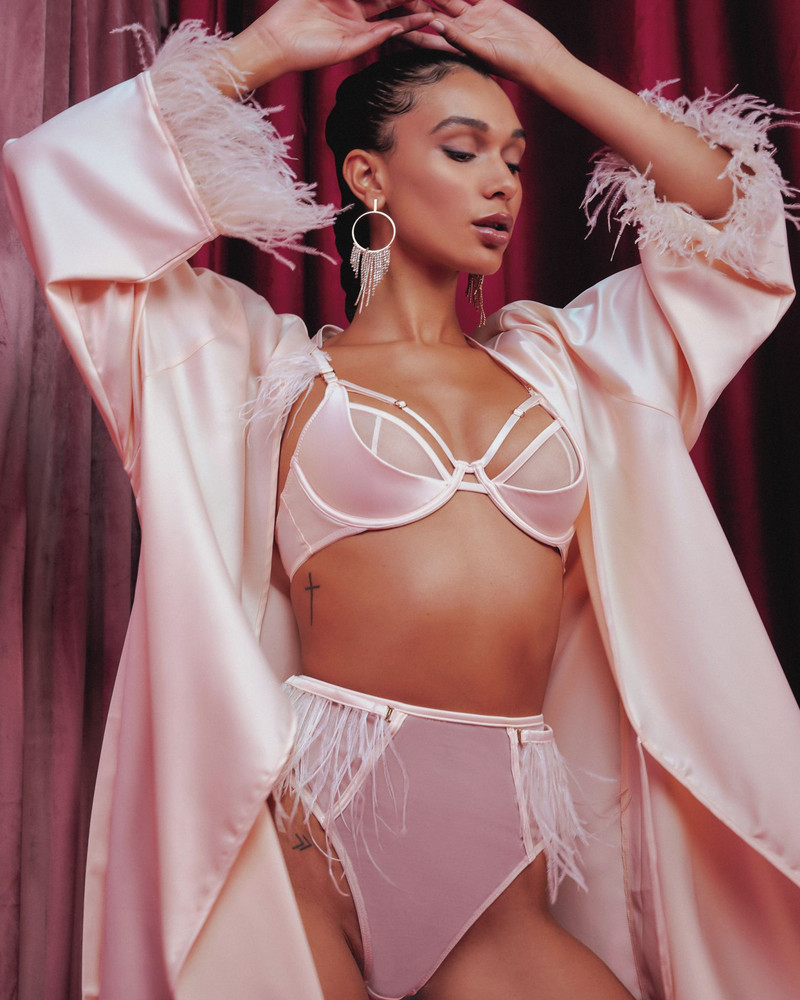 Ellolace Pernato donje rublje Prozirni grudnjak Seksi donje rublje za par Luksuzni komplet od čipke Ženski 2-dijelni bešavni egzotični kompleti Intimni