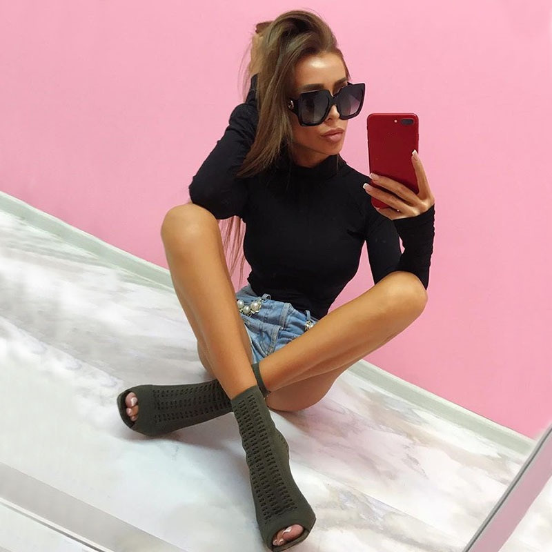 Γυναικείο φθινόπωρο χειμώνα 2018 μαύρο γκρι μασίφ σέξι κορμάκι, βαμβακερό μακρύ μανίκι, στενό κορμάκι με ψηλό λαιμό