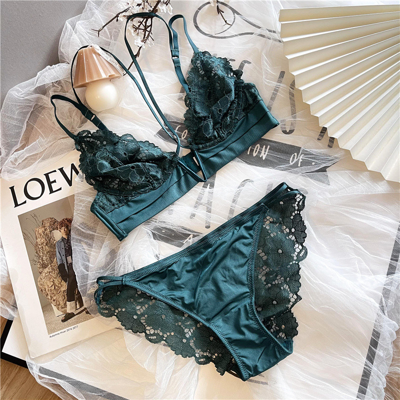 Francuski čipkasti bralette bez čeličnog prstena s trokutastom košaricom seksi komplet ultratankog grudnjaka s naramenicama velike grudi pokazuju malo donje rublje odijelo
