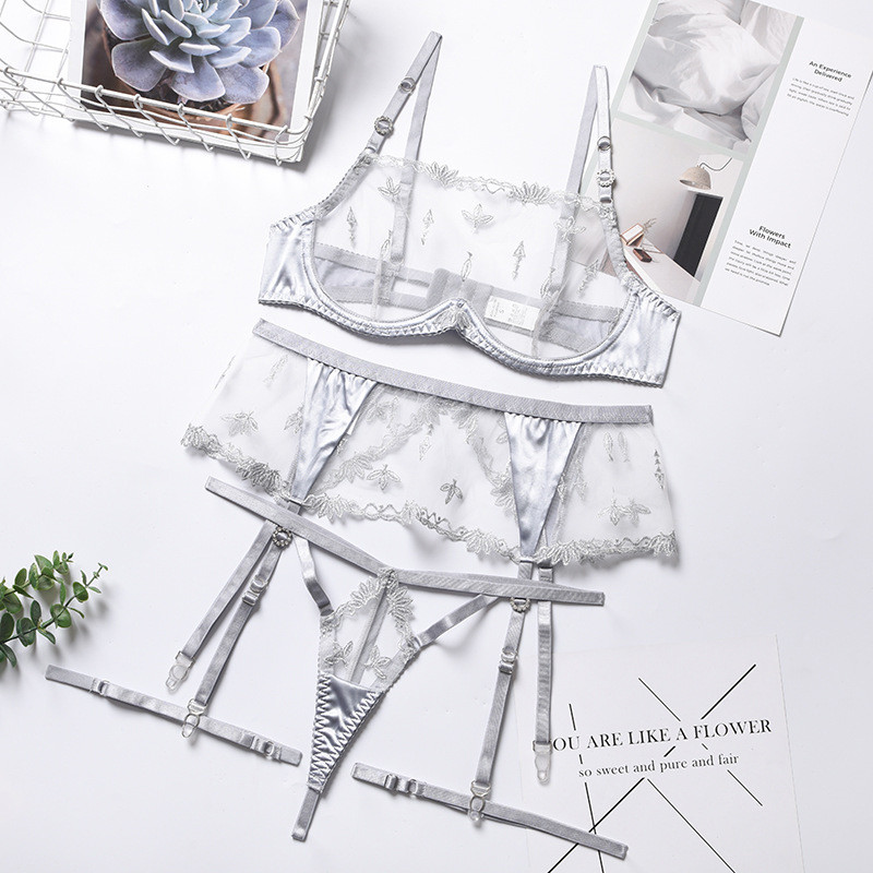 Sensual Lenjerie Transparentă Sliver See Through Sutien și chiloți Erotic Dantela Set de lenjerie de corp Femeie 2 bucăți Seturi Truse de îngrijire a pielii scurte