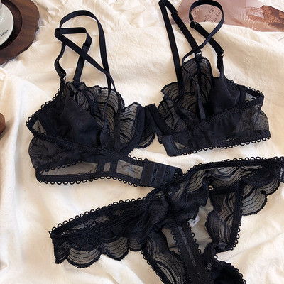 Seksikas üliõhuke pitsist rinnahoidja terasrõngaga, lõtvumisvastase rinnahoidjaga mugav hingav õõnsa seljaga ilupesukomplekt