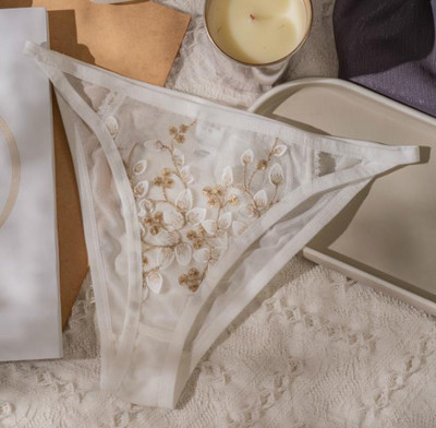 High Street naiste 2021. aasta uus moetikandiga tikitud 3D kroonleht rinnahoidja, kärbitud topid Naiste õhuke aluspesu Y1150