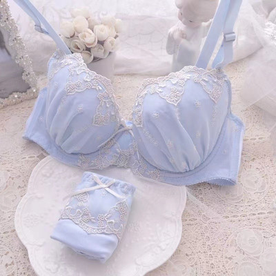 Ιαπωνική λολίτα τρίχρωμο μωρό χωρίς σφουγγάρι με σετ εσώρουχα ατσάλινο δαχτυλίδι περισσότερα σετ φοιτητικό σουτιέν κοριτσιού με κέντημα τρισδιάστατα