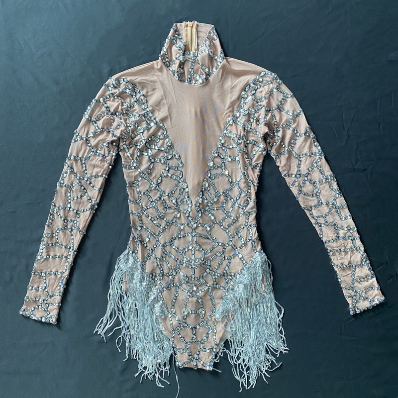 Body cu strasuri din plasă, piele sexy, nud