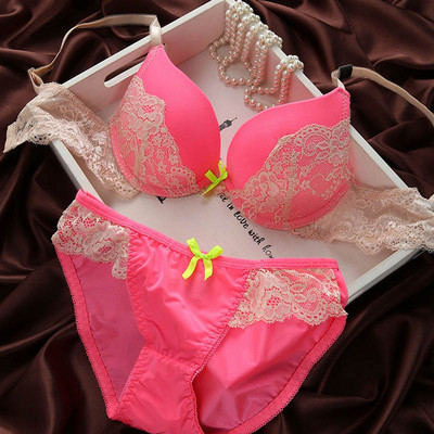 Donje rublje Ženski grudnjaci BC cup Set donjeg rublja s kratkim hlačama Seksi donje rublje Kompleti grudnjaka s čipkom i vezom Grudnjaci s mašnom
