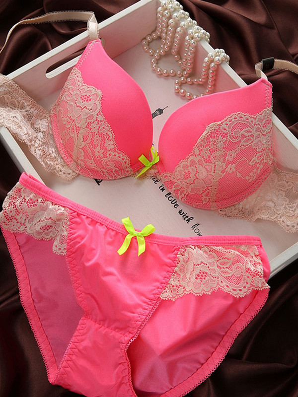 Donje rublje Ženski grudnjaci BC cup Set donjeg rublja s kratkim hlačama Seksi donje rublje Kompleti grudnjaka s čipkom i vezom Grudnjaci s mašnom