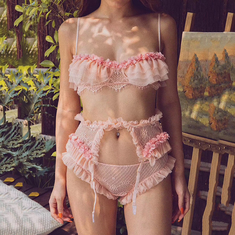 YBFDO Set de sutien și chiloți fără sârmă din dantelă sexy cu jartieră Temptation, sutien cu volane ultra subțiri, suspen