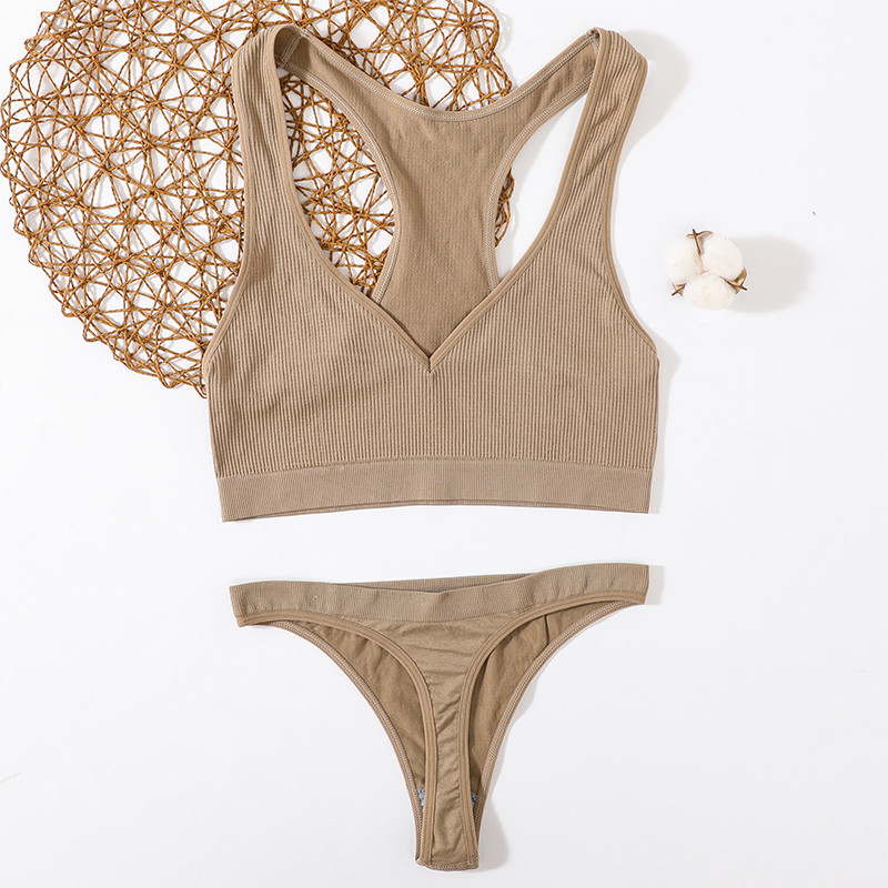 Õmblusteta rinnahoidjakomplekt Naiste aluspesu Naiste pesukomplekt soonikkoes Topid Juhtmevaba rinnahoidja kõrge sääre vöökohaga stringid Mood Tank Crop Top