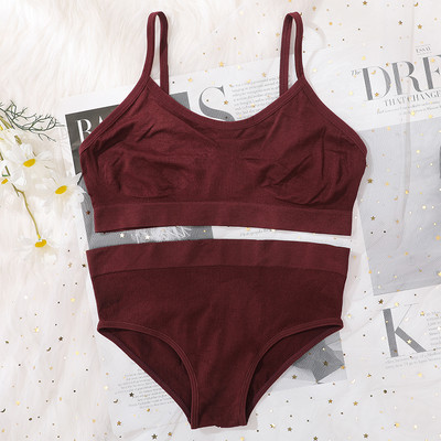 Set de sutien pentru femei Sutien fără cusături Thong cu talie joasă Top cu nervuri Set de lenjerie de fitness pentru femei Crop Top Set de lenjerie sexy de modă Bralette