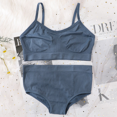 Set de sutien pentru femei Sutien fără cusături Thong cu talie joasă Top cu nervuri Set de lenjerie de fitness pentru femei Crop Top Set de lenjerie sexy de modă Bralette