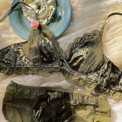 Lenjerie de lenjerie cu ceașcă de cristal ultra-subțire retro chiloți costum lenjerie de corp din catifea anti-loc sexy fără inel de oțel set de sutien confortabil