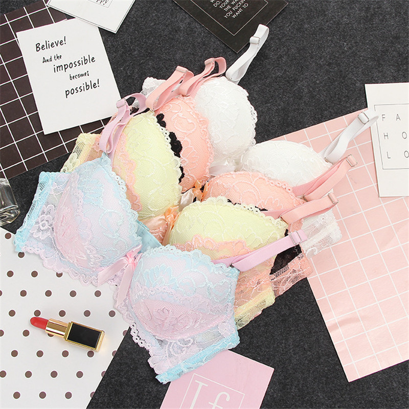 Δαντελένιο Σετ σουτιέν με 3 στήθος σέξι εσώρουχα Άνετα φλοράλ σουτιέν και εσώρουχα Push Up Γυναικεία Underwire Σετ εσώρουχα με προσαρμοσμένες τιράντες