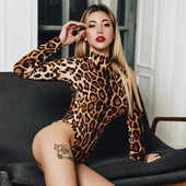 Σέξι κορμάκια Leopard Impresso Bodycon 2021 Mulheres Primavera Manga Longa Pescoço Mock Justas Body Suit Σορτς Macacões