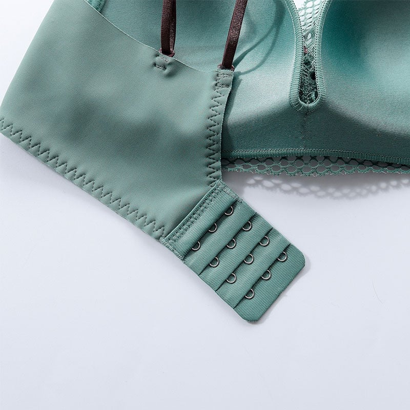 Sutien de damă din dantelă franțuzească la modă nouă, fără jante, piept mic și subțire, adunați lenjerie de corp sexy cu spate în U cupa triunghiulară