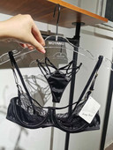 Σέξι δαντέλα σατέν μπραλέτ εξαιρετικά λεπτό εσώρουχο προοπτική πειρασμός Σετ σουτιέν T-pants διαφανή εσώρουχα με στρινγκ