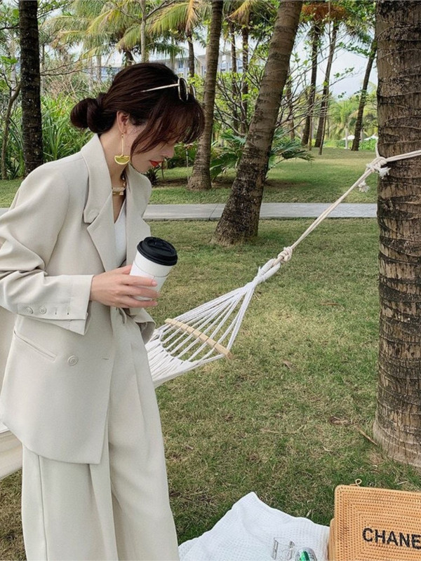 Bella Philosophy Naiste kontori valge ülikond Kaheosaline pükskostüüm Elegantne naiste komplekt vabaaja püksid jakk Tööriided