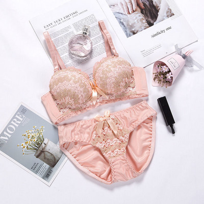 Set de sutiene cu fundă drăguț pentru femei, lenjerie sexy din dantelă, costum de sutien, lenjerie de corp pentru fete, bralette fără sârmă, sutien de culoare uni, slip alb de primăvară.