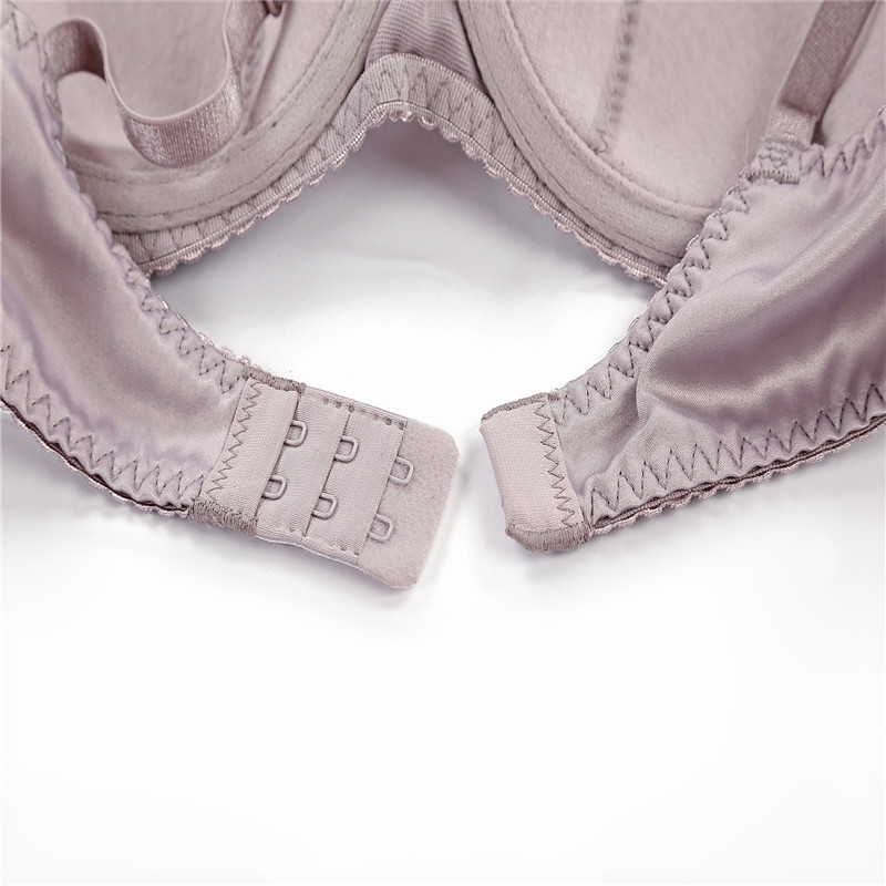 Noua Europa Lenjerie de corp sexy pentru femei Set de sutien ultra subțire Set de sutien cu jumătate de cupă netedă și confortabilă Set de sutien pentru fete sexy Seturi de sutien cu cupă mare