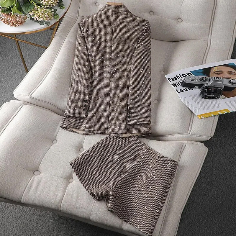 Kaheosaline ülikonnakomplekt naistele, kevadine ja sügisene uus mood Tipptasemel Elegantne paksendatud vabaaja lühikesed püksid Läikiv Bird Check jope komplekt