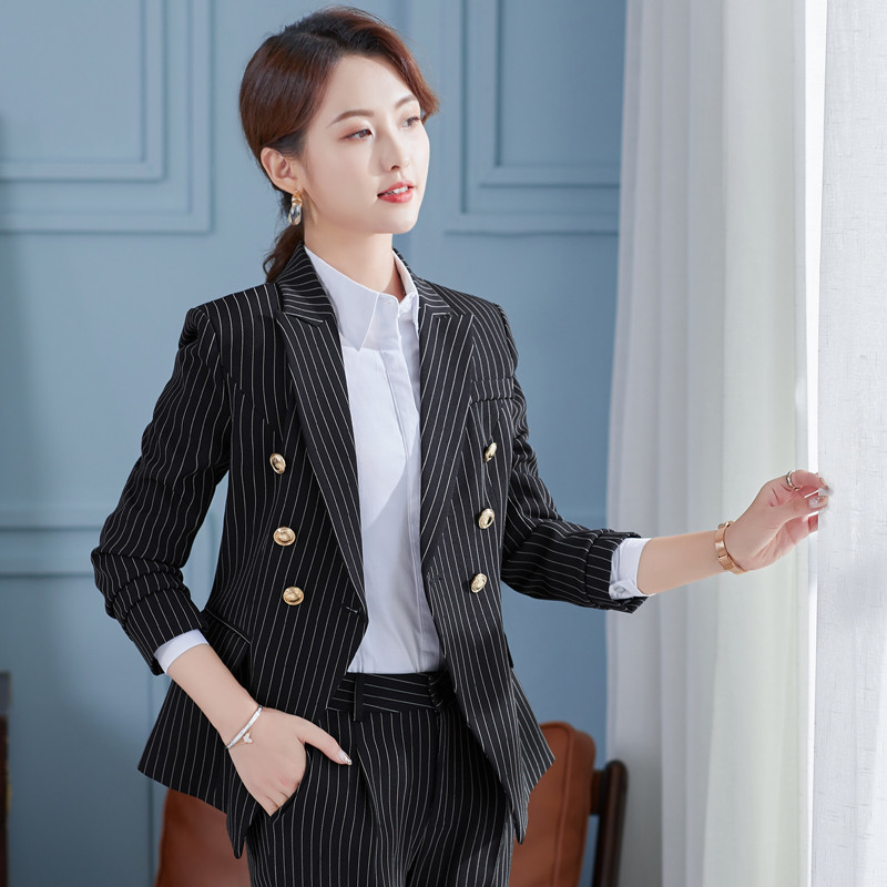 Trend pentru femei. Cele mai noi 2021. Jachetă elegantă, de designer, pentru femei, cu nasturi de fier, la două piept. Blazer clasic cu dungi albastre