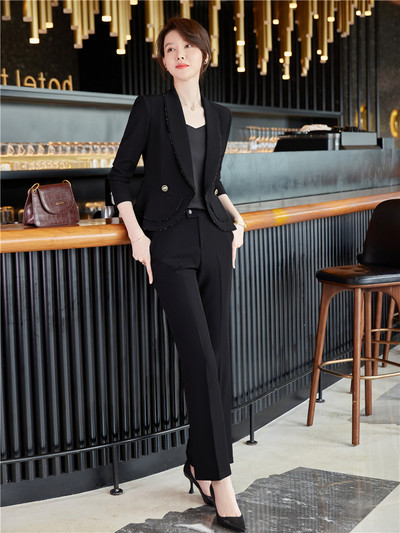 Naiste pükskostüüm Sügis 2022 Kontori naiste elegantsed bleiseriga püksid, 2 osa komplekti Naiste veinipunase jakiga pükskostüümid