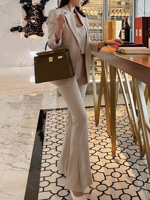 Costum cu pantaloni de birou pentru femei Blazer cu crestături dublu Costum cu mânecă lungă și pantaloni evazați Set de blazer pentru damă