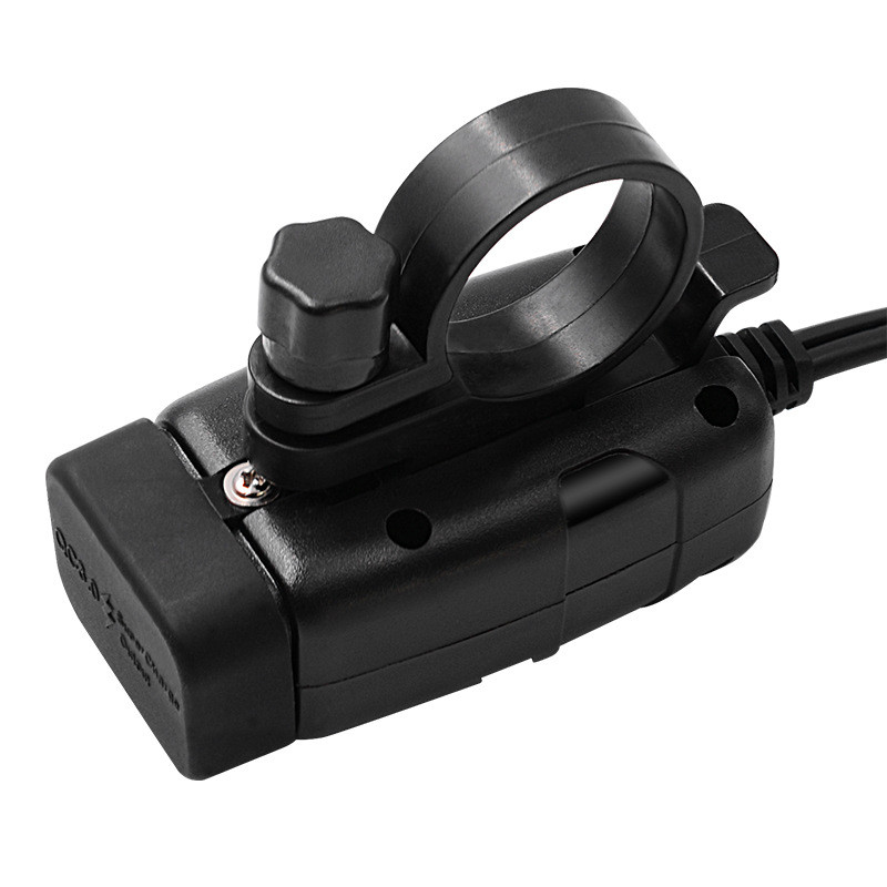 Veekindlale mootorrattalaadijale paigaldatav topelt-USB-laadija komplekt koos voltmeeterlülitiga QC3.0 Fast Charge SAE to USB 24W + 24W