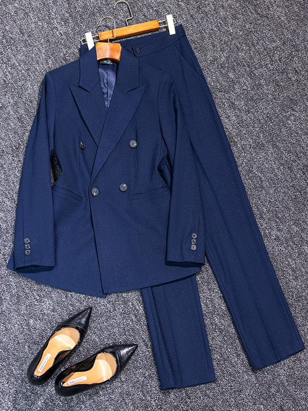 Costum cu pantaloni pentru femei, gri, bleumarin, în dungi, Set formal 2 piese, sacou și pantaloni pentru doamne de birou.