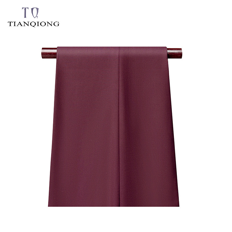 Muško odijelo Proljeće i jesen 2021. Visokokvalitetno poslovno odijelo po narudžbi Trodijelno usko odijelo velikih veličina u više boja Odijelo s dva gumba