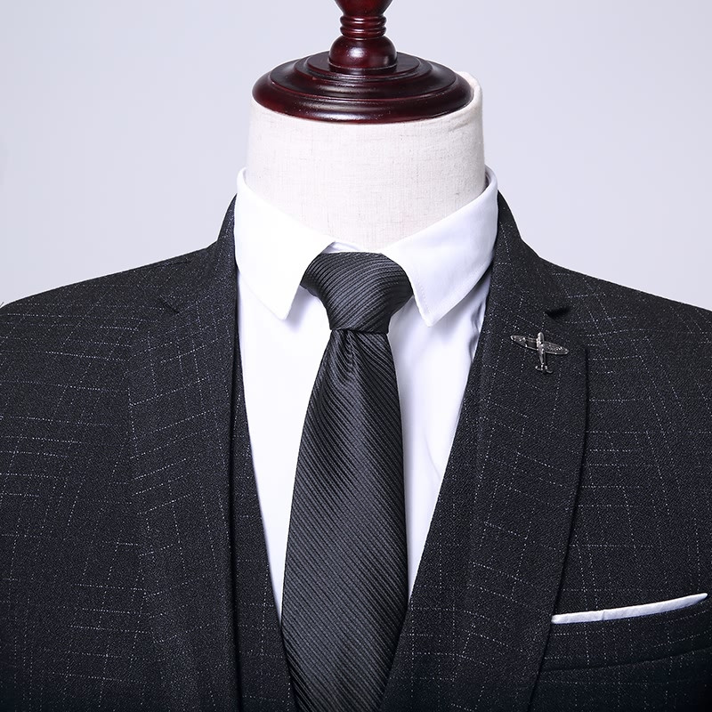 Egysoros, csíkos háromrészes férfi kék, fekete üzleti ruha kabát és nadrág mellény divatos karcsú szabású Terno Masculino