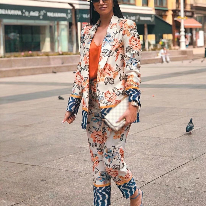 Női, vintage, narancssárga mintás patchwork blézer öltöny, 2022, női, elegáns, virágos, hozzáillő öltöny, női, magas derekú ceruzanadrág szett
