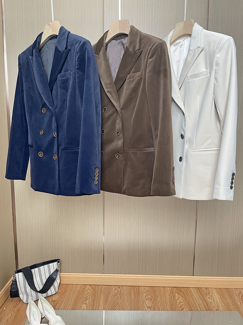 Női gyöngyláncdísz, kétsoros, hosszú ujjú blézer vagy elasztikus deréknadrág női öltöny