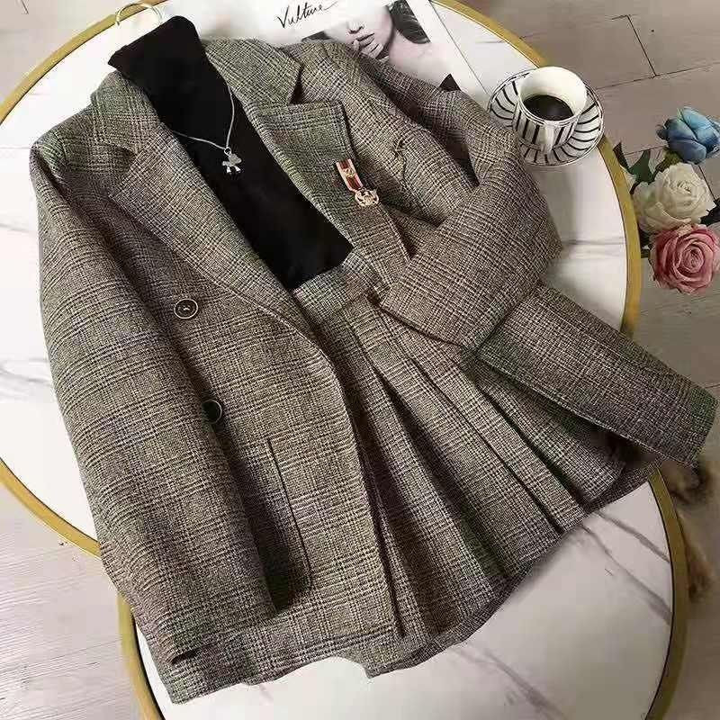 Vintage 2 részes szett kockás blézer női duplasoros irodai női blézer dzsekik rövidnadrággal Munkaruházat Női blézer öltönyök