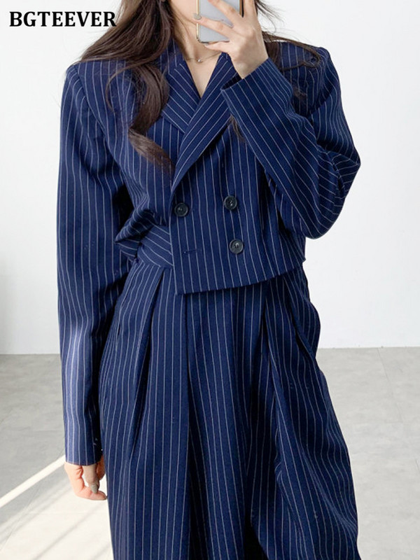 BGTEEVER Vintage bő csíkos nadrágok öltönyök női duplasoros rövid dzsekik és széles szárú nadrágok női 2 részes blézer szett