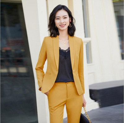 Fehér öltöny kétrészes női divatos karcsú blézer dzseki és nadrág tavaszi és őszi női szettek sárga fekete