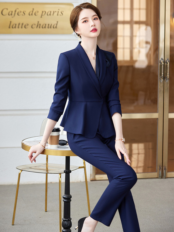 Fekete kék, szürke karcsú női blézer és nadrágkosztüm hivatalos irodai női üzleti munkaruha 2 részes készlet