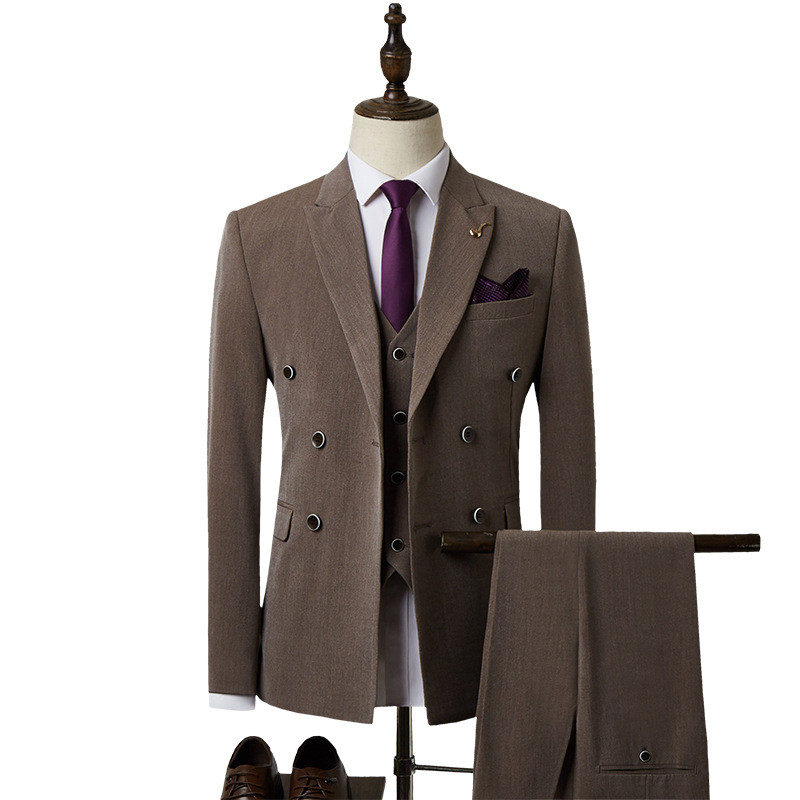 Férfi formális, testreszabott, karcsúsított, kétsoros esküvői öltönyök vőlegény szmokingok számára (blézer+nadrág+mellény+nyakkendő)