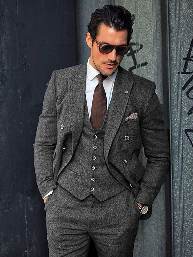 Férfi 3 darabos, hajtókás esküvői öltöny Tweed Vőlegény szmoking öltöny (blézer+mellény+nadrág)