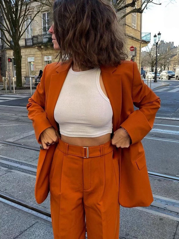 DYLQFS Minimalista női blézer 2022 tavaszi nyár új divat alkalmi irodai parti öltöny Női karamell egysoros blézer