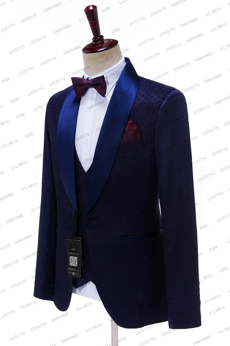 2023-as újdonság férfi öltönyök kék kendő, Jacquard virágos vőlegény szatén hajtóka Vőlegények esküvői legjobb férfi (kabát+nadrág+mellény)