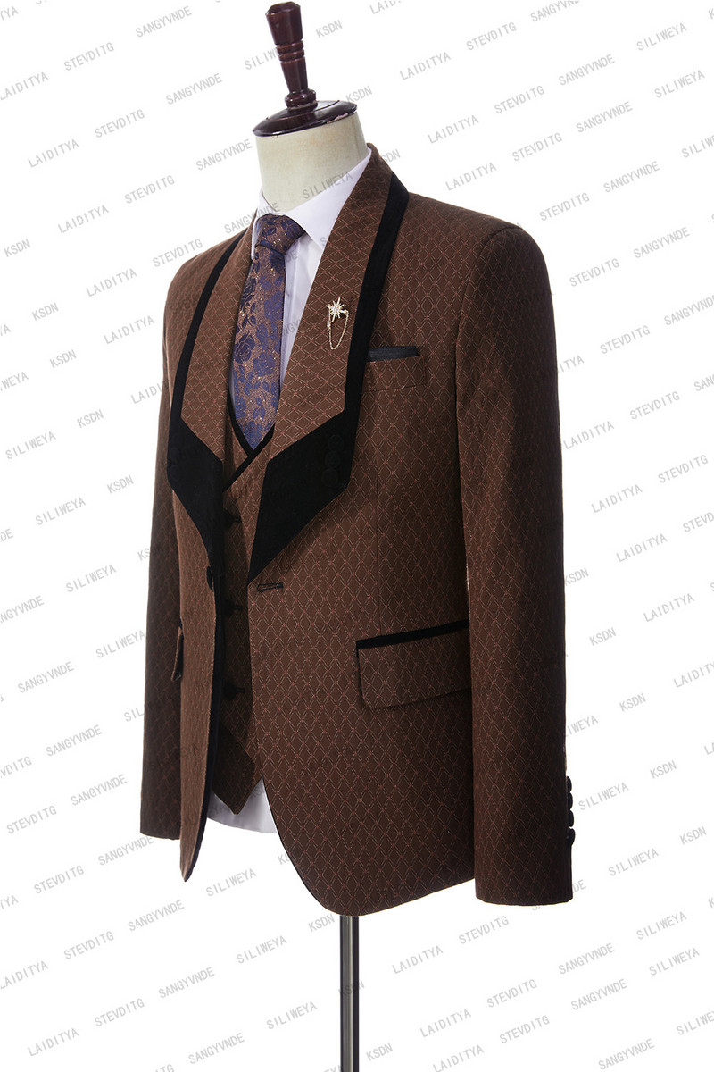 2023 új érkezés fekete kendő hajtóka Vőlegény szmoking bordó férfi öltöny esküvői 3 részes (kabát+nadrág+mellény)traje de novio par