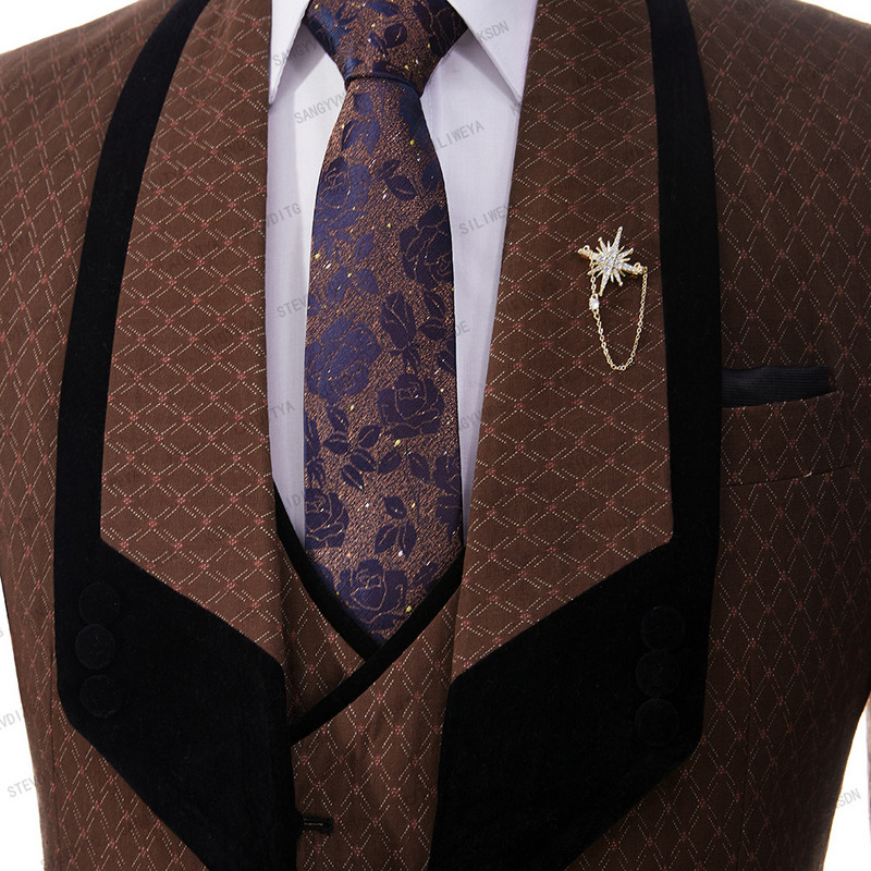 2023 új érkezés fekete kendő hajtóka Vőlegény szmoking bordó férfi öltöny esküvői 3 részes (kabát+nadrág+mellény)traje de novio par