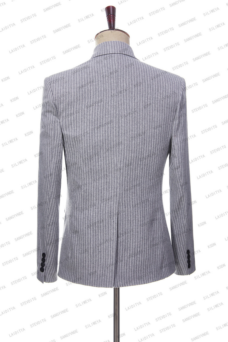 2023 Világosszürke csíkos férfi öltöny 3 részes öltöny Terno Slim Fit formális irodai esküvői vőlegény szmoking frakk férfi divat ruhához