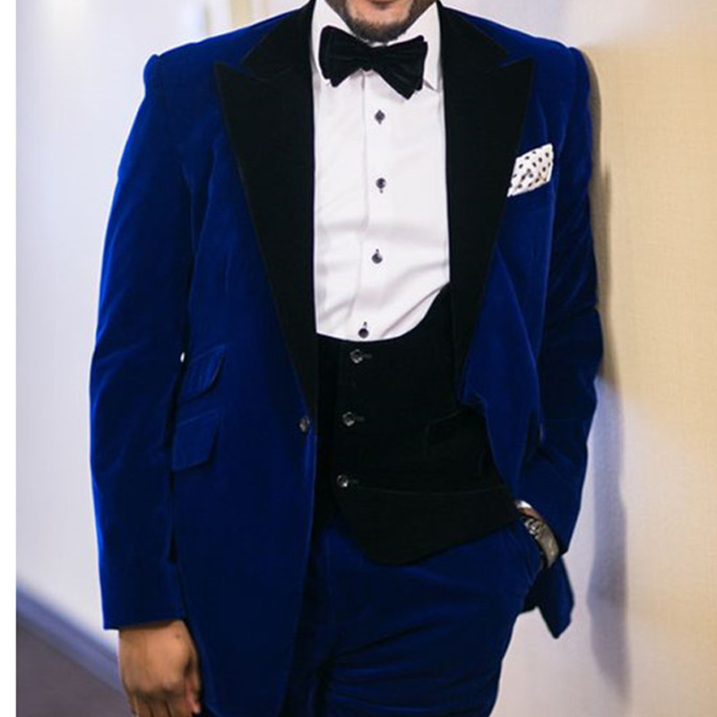 Royal Blue Velvet báli férfi öltönyök nagy méretű esküvőre, 3 részes fekete csúcsos hajtóka egyedi vőlegény szmoking 2022 férfi divatos ruhák